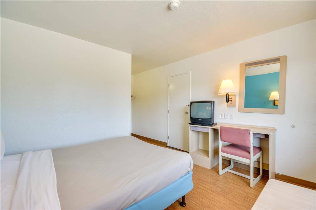Rodeway Inn Tillmans Corner Zimmer foto